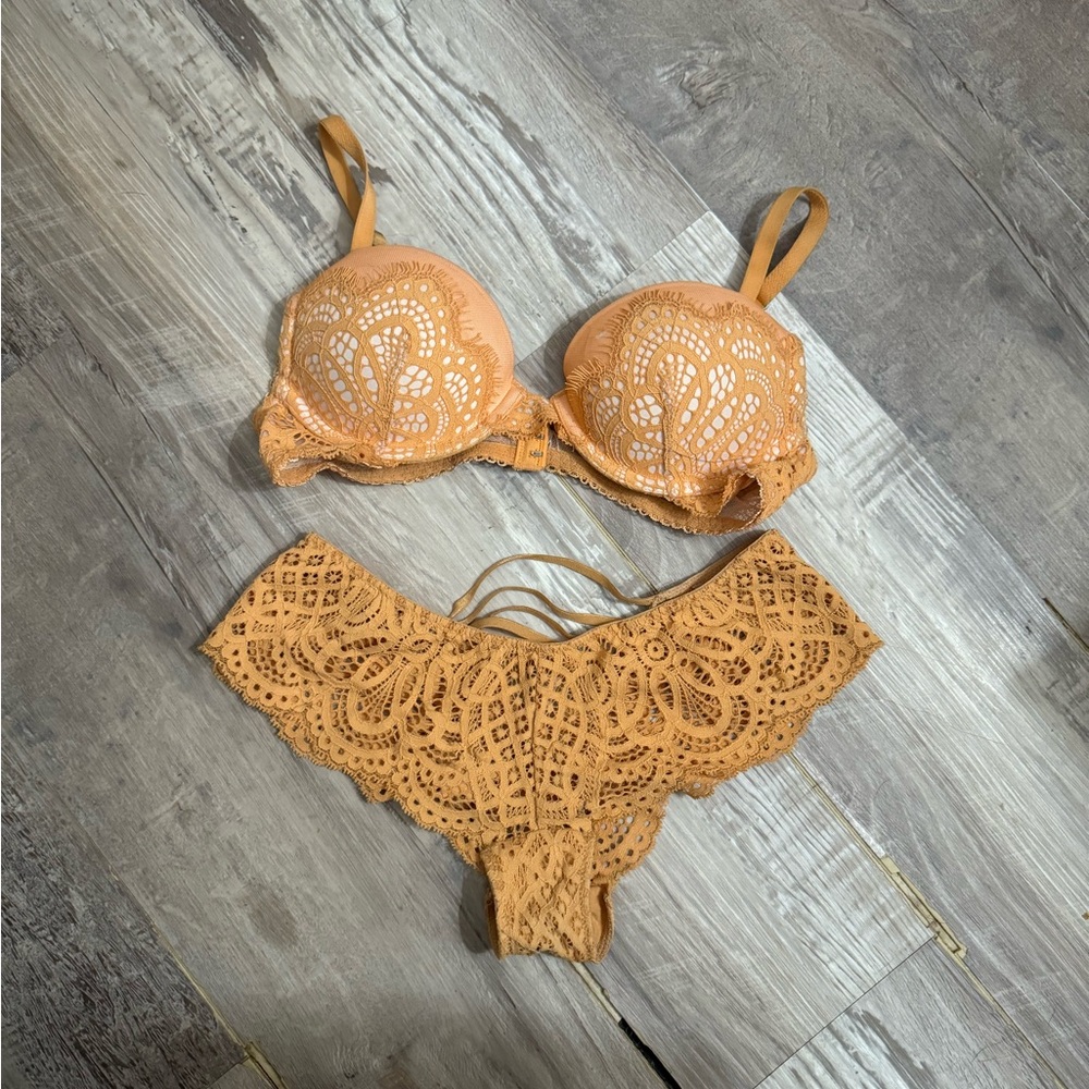 Victoria’s Secret Set
